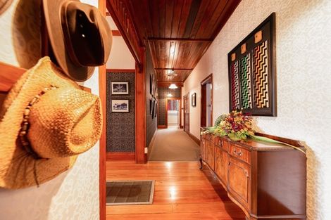 Photo of property in 28 Muri Road, Pukerua Bay, 5026