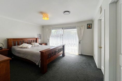 Photo of property in 10 Branigan Parade, Kelvin Grove, Palmerston North, 4414