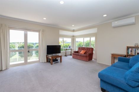 Photo of property in 12 Cadman Court, Rototuna, Hamilton, 3210