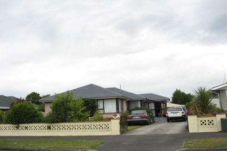 Photo of property in 46 Niven Street, Avondale, Christchurch, 8061