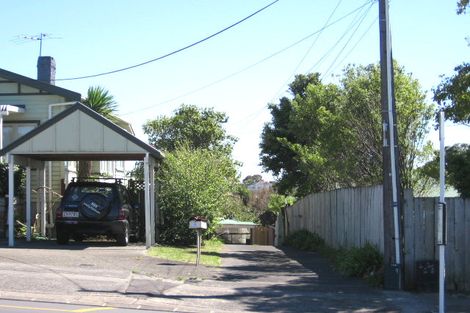 Photo of property in 201 Onewa Road, Birkenhead, Auckland, 0626