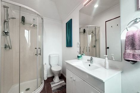 Photo of property in 19a Rangatira Road, Birkdale, Auckland, 0626