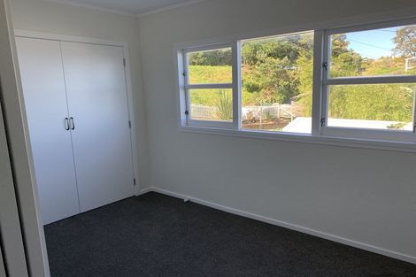 Photo of property in 17 Oku Street, Island Bay, Wellington, 6023