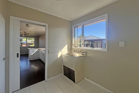 Photo of property in 57 Casuarina Road, Half Moon Bay, Auckland, 2012