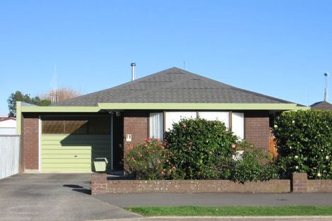 Photo of property in 72 North Street, Palmerston North, 4410