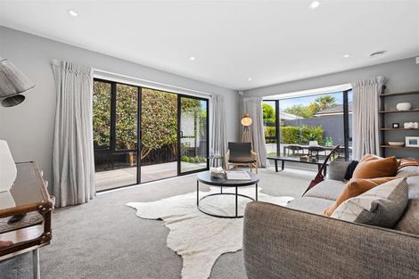 Photo of property in 2/18b Blighs Road, Strowan, Christchurch, 8052