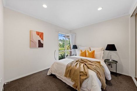 Photo of property in 8 Landvale Court, Browns Bay, Auckland, 0630