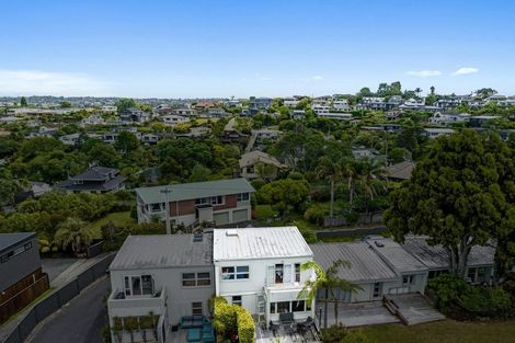 Photo of property in 3/18 Parr Terrace, Castor Bay, Auckland, 0620