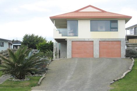 Photo of property in 13 Aranui Avenue, Waitarere Beach, Levin, 5510