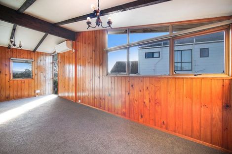 Photo of property in 106 Woodglen Road, Glen Eden, Auckland, 0602