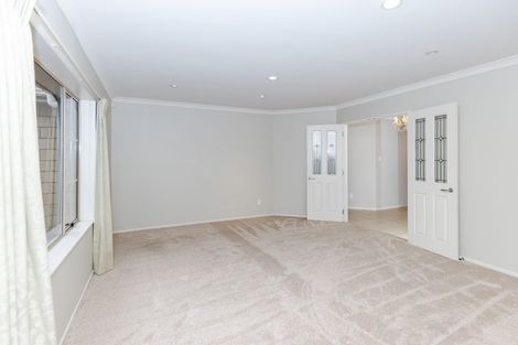 Photo of property in 32 Miers Glade, Rototuna North, Hamilton, 3210