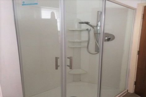 Photo of property in 40 Karaka Crescent, Levin, 5510