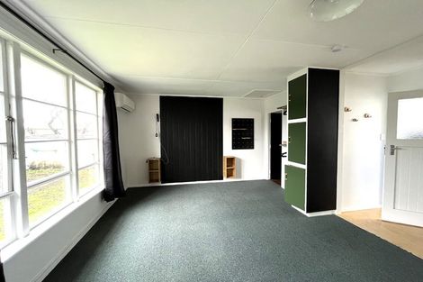 Photo of property in 100 Broadway, Carterton, 5713