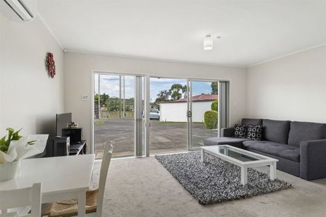 Photo of property in 1/17a Rose Road, Papatoetoe, Auckland, 2025
