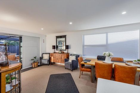 Photo of property in 18 Medallion Court, Kelvin Grove, Palmerston North, 4414