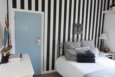 Photo of property in 1 Swan Street, Taihape, 4720