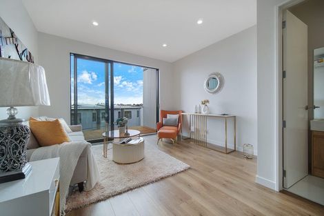 Photo of property in 55 Puihi Crescent, Massey, 0614