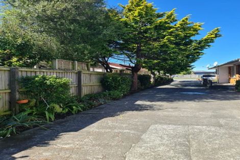 Photo of property in 2/7 Division Street, Riccarton, Christchurch, 8041