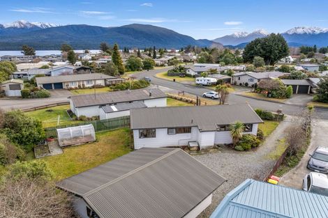 Photo of property in 19 Henry Street, Te Anau, 9600