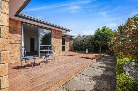 Photo of property in 18 Everton Place, Grandview Heights, Hamilton, 3200