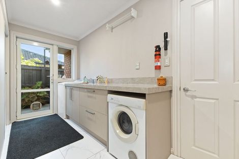 Photo of property in 7 Coolspring Way, Redwood, Christchurch, 8051