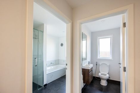 Photo of property in 47 Atlantic Drive, Fitzherbert, Palmerston North, 4410