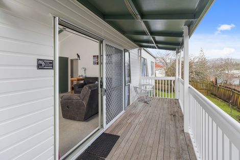 Photo of property in 1/62 Savoy Road, Glen Eden, Auckland, 0602