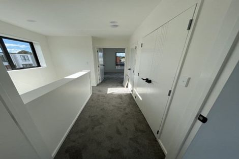 Photo of property in 1/5 Hikurangi Street, Te Atatu Peninsula, Auckland, 0610