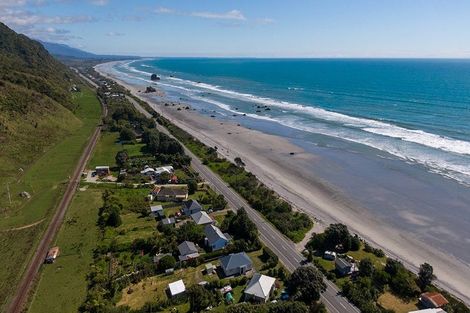 Photo of property in 11a Main Road, Ngakawau, 7824