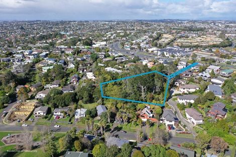 Photo of property in 889 East Coast Road, Northcross, Auckland, 0632
