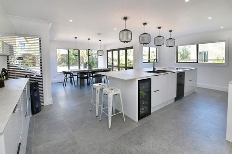Photo of property in 353 Gulf Harbour Drive, Gulf Harbour, Whangaparaoa, 0930
