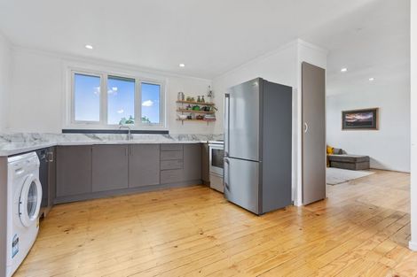 Photo of property in 57c Anglers Avenue, Warea, New Plymouth, 4381