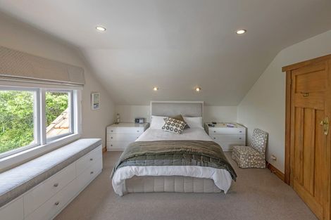 Photo of property in 17 Beere Haven Road, Seatoun, Wellington, 6022