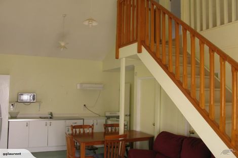 Photo of property in 8 Jillteresa Crescent, Half Moon Bay, Auckland, 2012