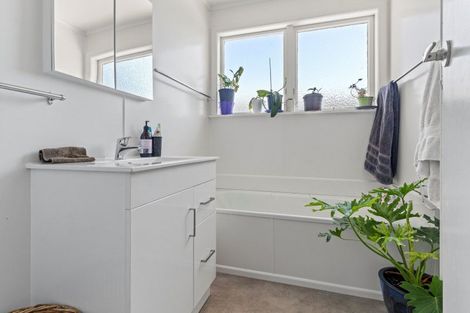 Photo of property in 5 Yule Grove, Greytown, 5712