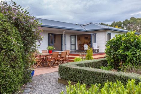 Photo of property in 100 Battersea Road, Morison Bush, Greytown, 5794