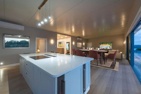 Photo of property in 1 Brind Road, Russell, 0202