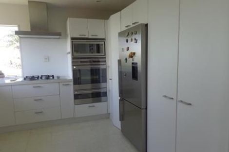 Photo of property in 18 Marina View Drive, West Harbour, Auckland, 0618