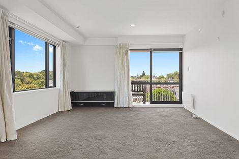 Photo of property in Gloucester Towers, 13/28 Gloucester Street, Christchurch Central, Christchurch, 8013