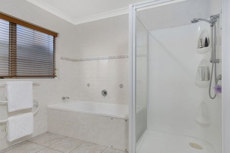 Photo of property in 13 Gleneagles Drive, Aongatete, Katikati, 3178