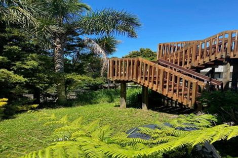 Photo of property in 1/29 Ridgewood Crescent, Birkenhead, Auckland, 0626