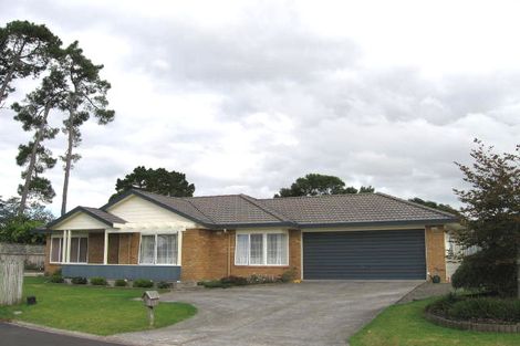 Photo of property in 5 Wyatt Place, Glendene, Auckland, 0602