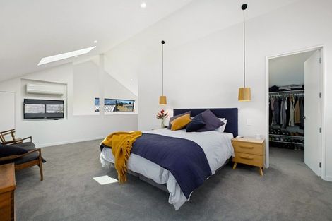 Photo of property in 57 Minaret Ridge, Wanaka, 9305