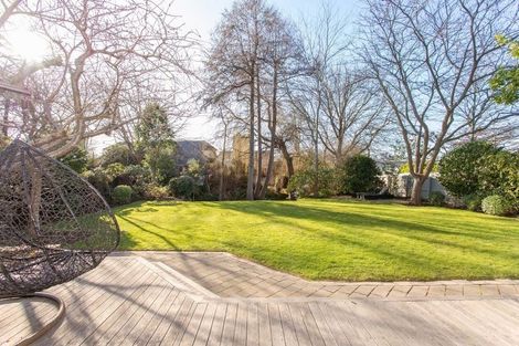 Photo of property in 28 Tui Street, Fendalton, Christchurch, 8041