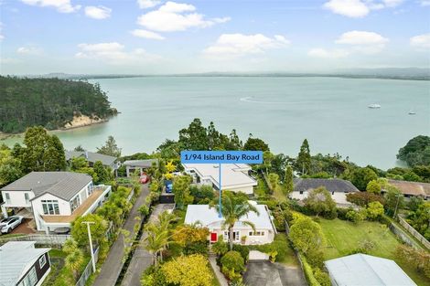 Photo of property in 1/94 Island Bay Road, Beach Haven, Auckland, 0626