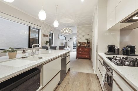 Photo of property in 4 Kanuka Road, Hobsonville, Auckland, 0616