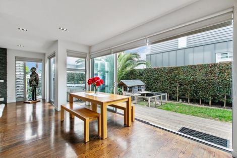 Photo of property in 14a Lomond Street, Takapuna, Auckland, 0622