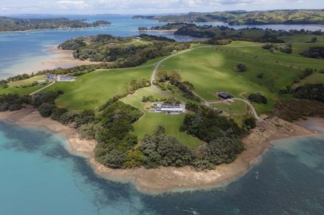 Photo of property in 657 Pukapuka Road, Pohuehue, Warkworth, 0983