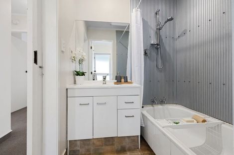 Photo of property in 245 Dickson Road, Papamoa Beach, Papamoa, 3118