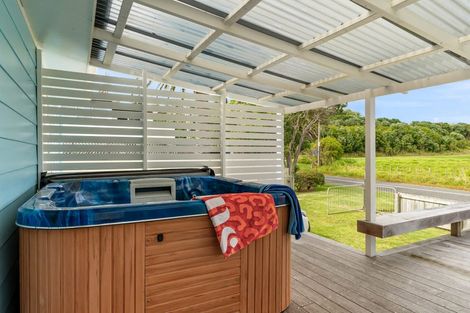 Photo of property in 744 Taiharuru Road, Taiharuru, Parua Bay, 0192